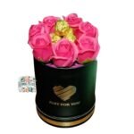 Box Cilindro 7 Rosas Eternas De Jabón + Bombones