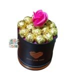 Box Cilindro 1 Rosa Eterna De Jabón + 13 Bombones