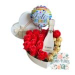 Box Corazón 13 Rosas Eternas De Jabón + Espumante Jp Chenet Ice Blanc + Bombones + Globo