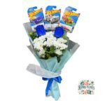 Ramo 2 Rosas Azules + Margaritas + 3 Auto Hot Wheels