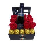 Box Cuadrado 10 Rosas Eternas De Jabón + Bombones + Espumante